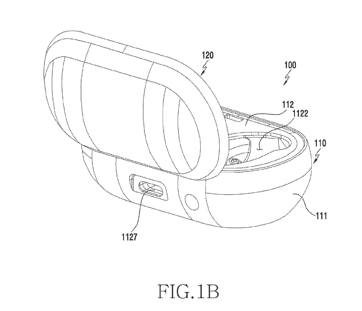 Electronic device including cover having open/close structure using magnetic force