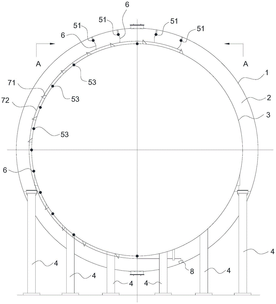 Spherical tank used for containing low-temperature medium