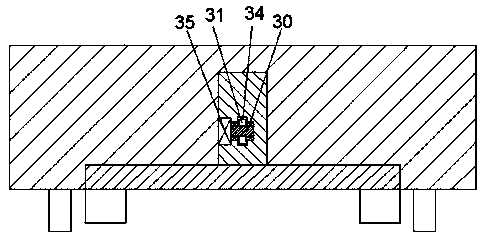 Portable parking auxiliary device and application method thereof