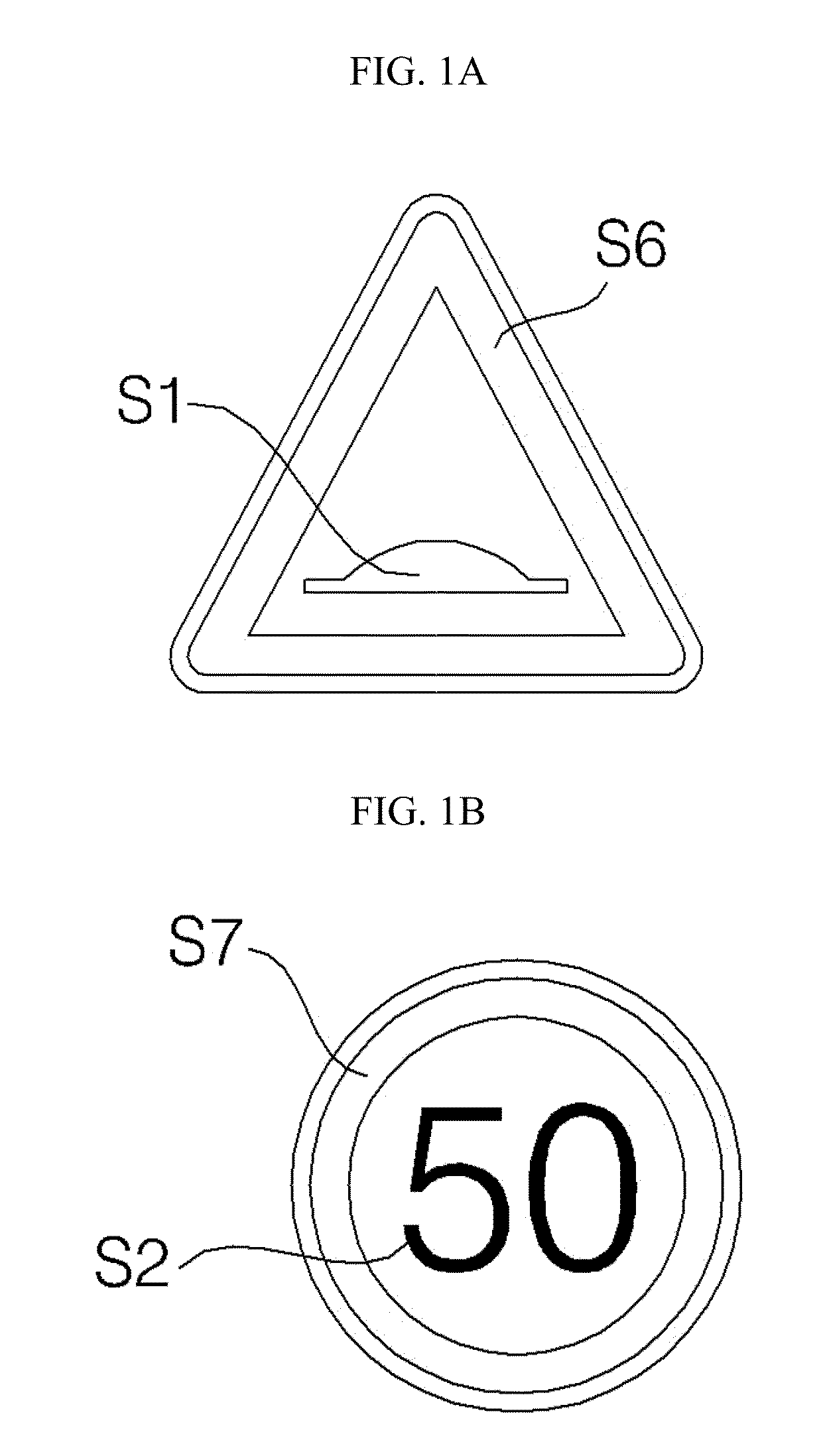 Traffic sign recognizing apparatus and operating method thereof