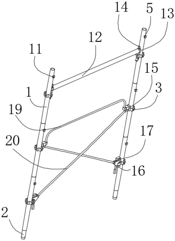 Self-locking fast-assembly scaffold and lap joint method