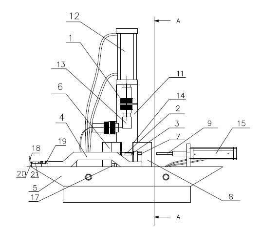 Device for assembling handle skeleton and balance weight block of vehicular door automatically