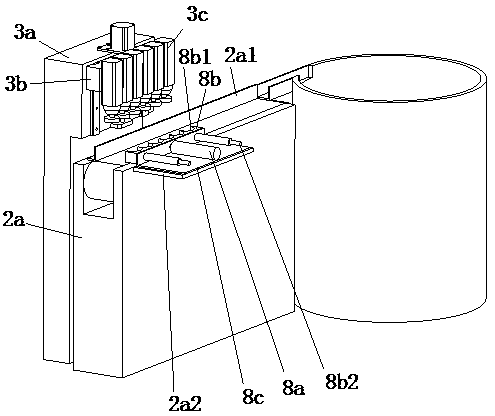 Grinding device for grinding wooden chesses