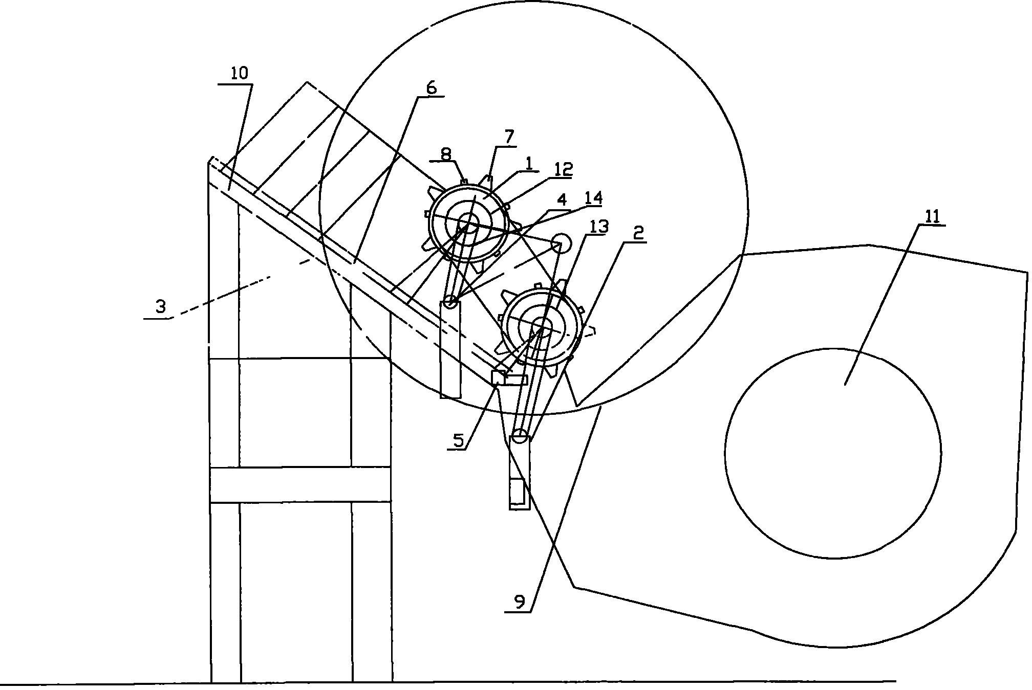 Double-roller preliminary crushing and compression feeding device for crusher and feeding method