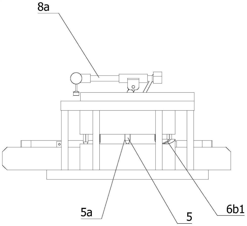 A device for automatic expansion and breaking of crank connecting rod