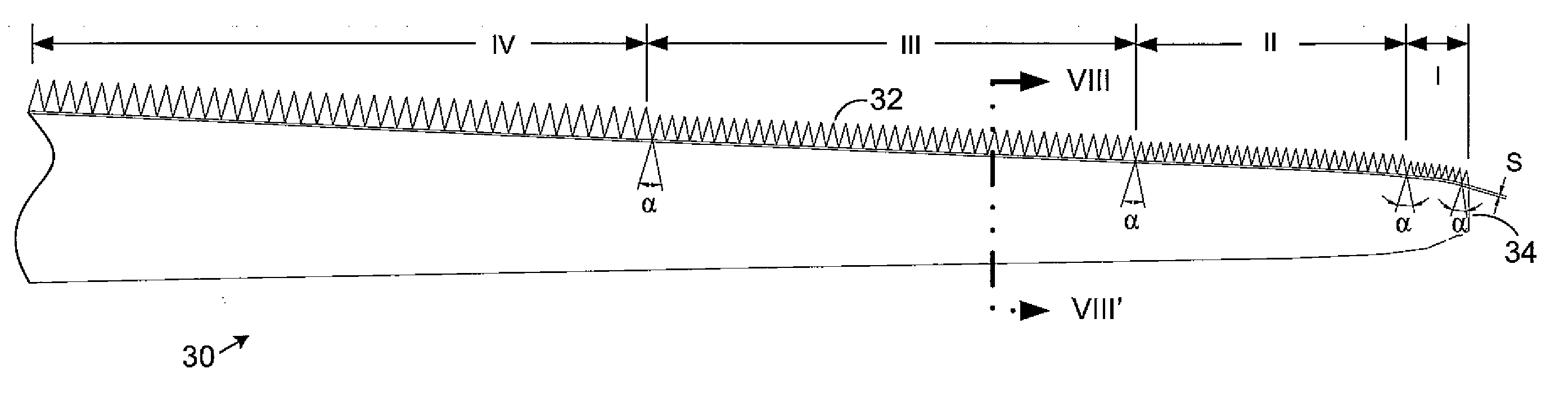 Wind turbine blades with trailing edge serrations