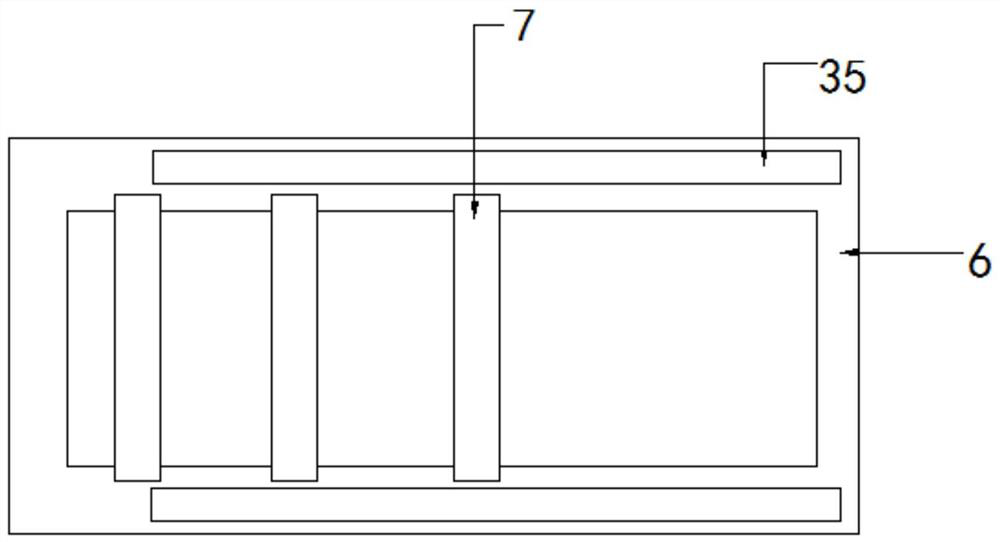 A packaged product conveying device that is convenient for unloading