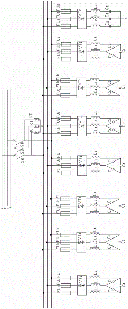 Low voltage reactive compensation device and low voltage reactive compensation system