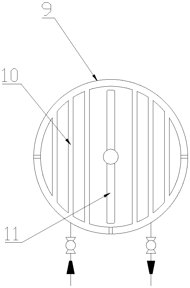 Device for preparing solid acrylic resin and method thereof