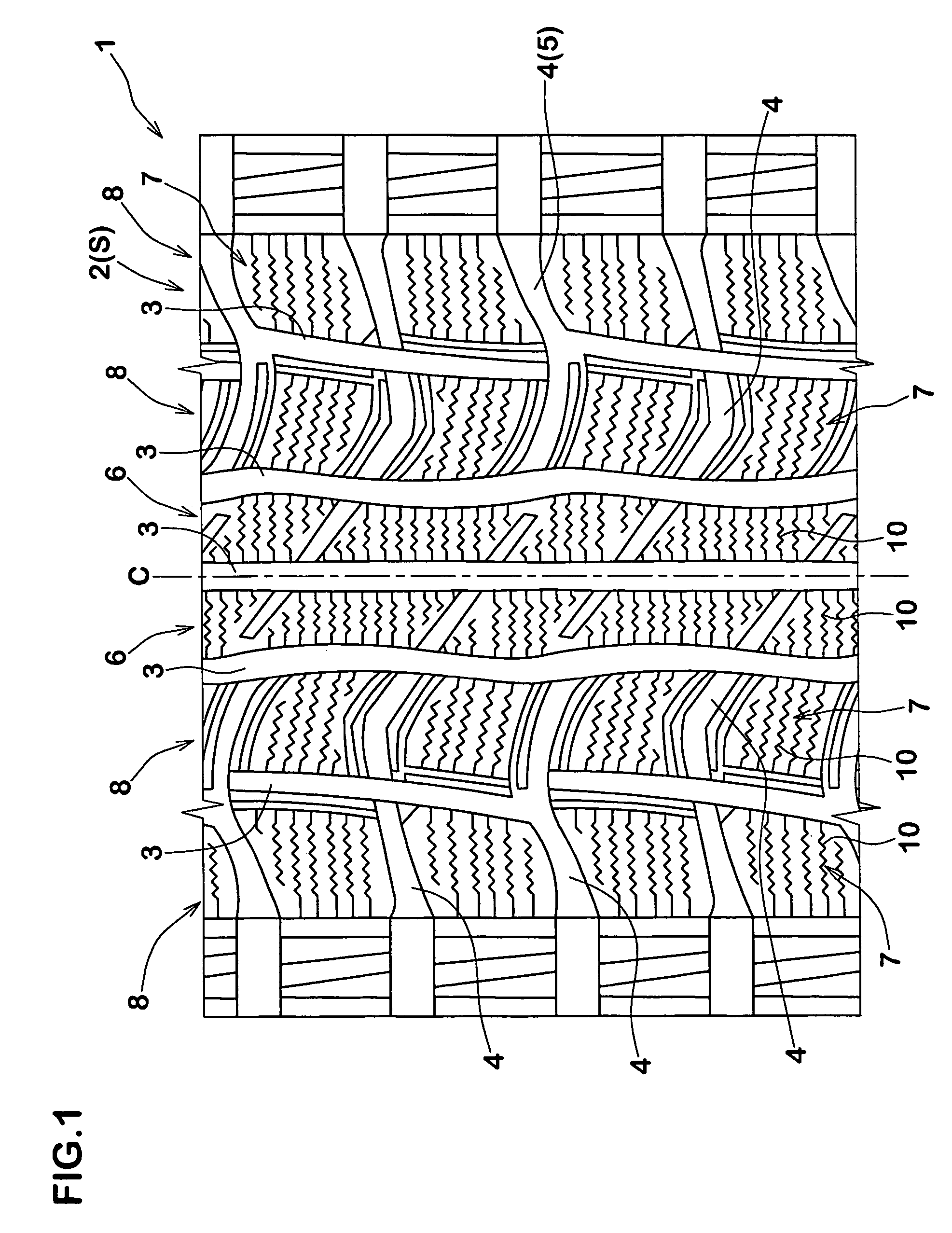 Pneumatic tire with blocks having zigzag sipes