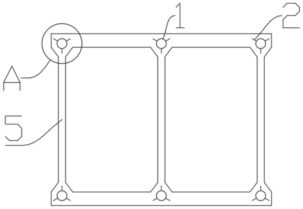 Temporary connection structure between truss type steel pipe framework sections and arch bridge