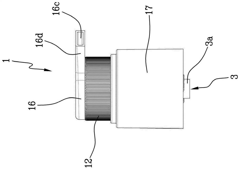 Dispenser for dispensing fluid