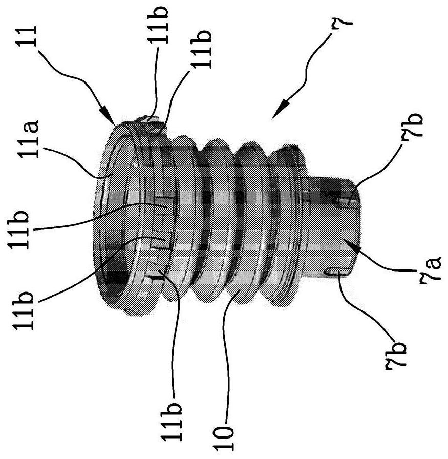 Dispenser for dispensing fluid