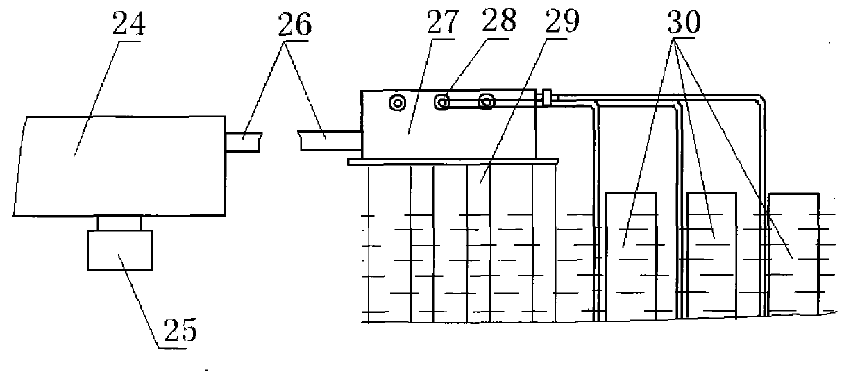 Land reservoir power generation system utilizing ocean tide fall to pump water