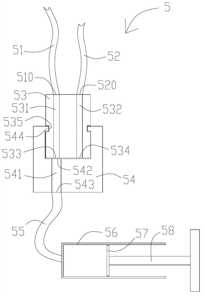 Pressure-balanced type portable device for soil gas collection