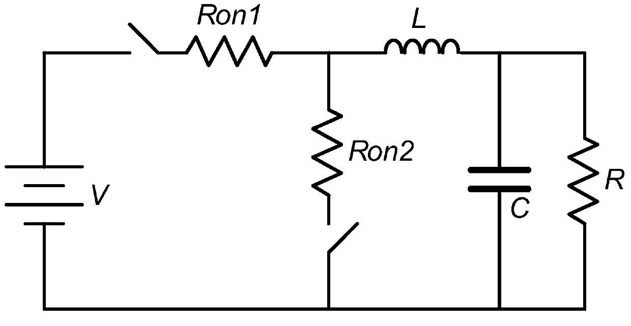 Digital voltage regulating module with high fractional load efficiency and high dynamic characteristic