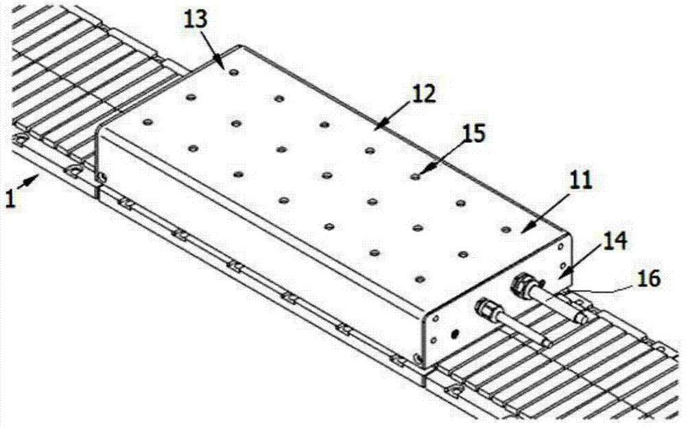 Permanent magnet linear motor with low thrust pulsation