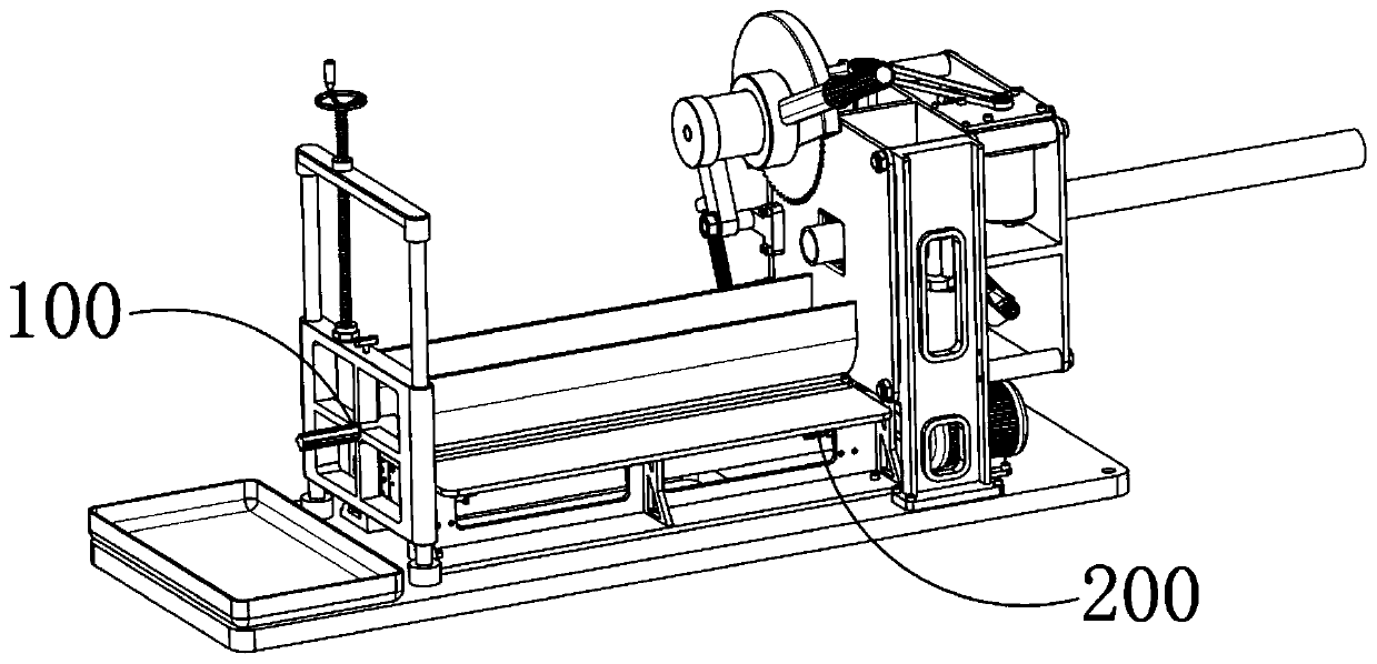 Continuous crushing recovery treatment method for construction waste