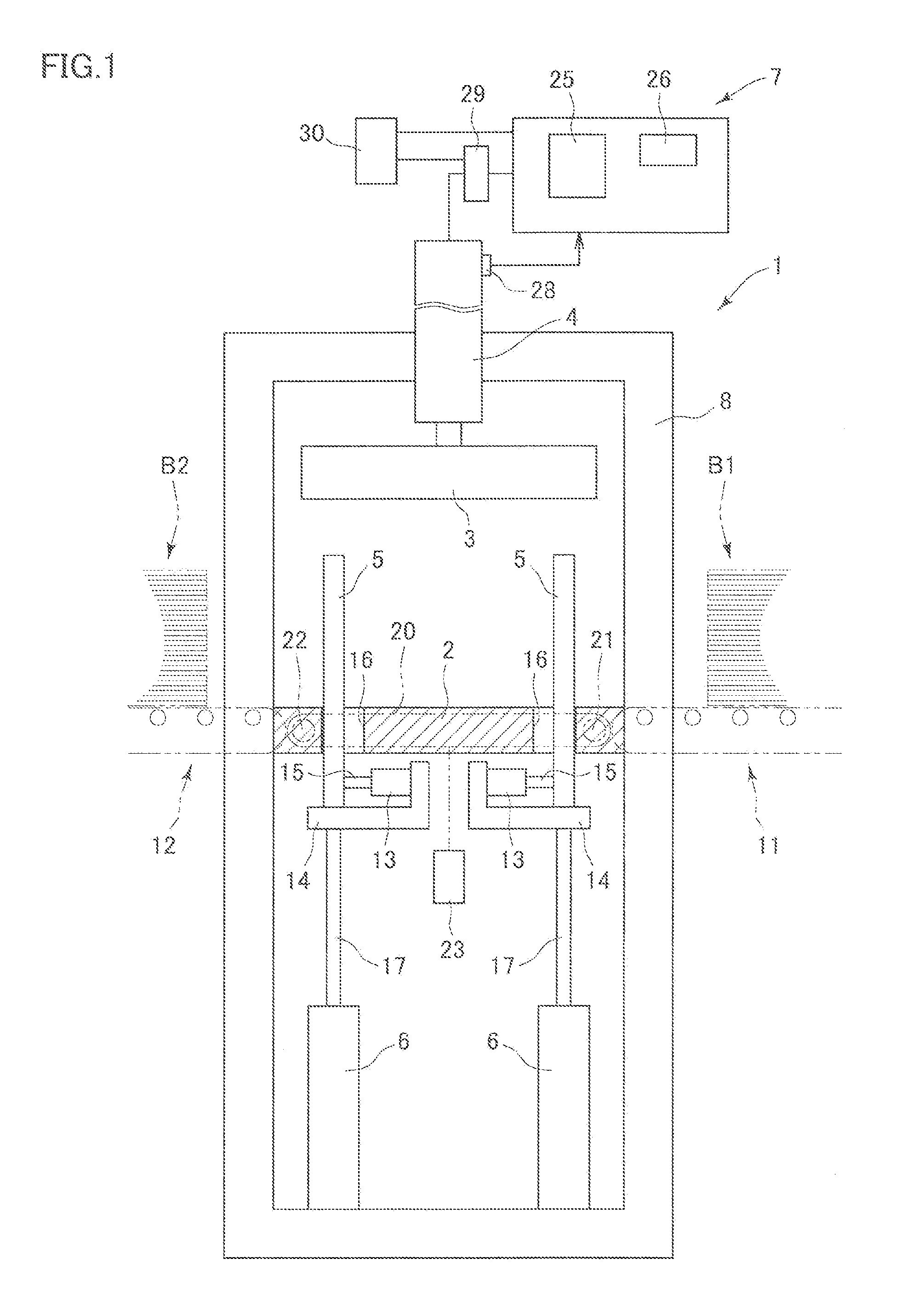 Dewatering Method for Correcting Water Content of Green Veneer for Plywood and Apparatus for Dewatering the Green Veneer