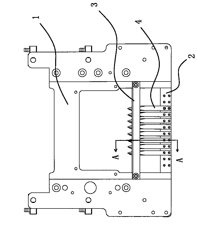 Automatic thread cutting device in multi-needle machine