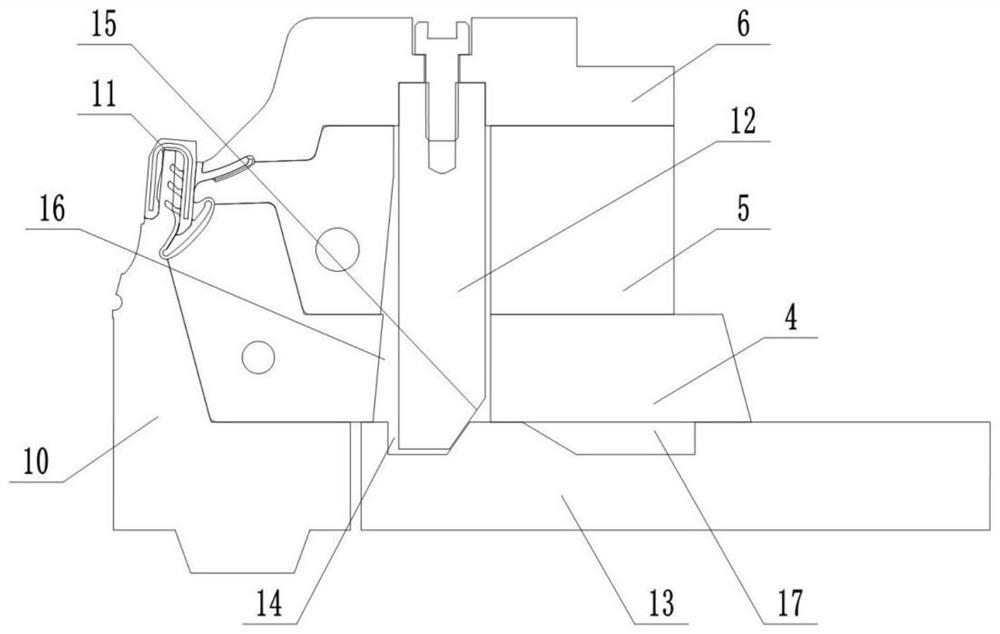 Feeding mechanism of edge covering die