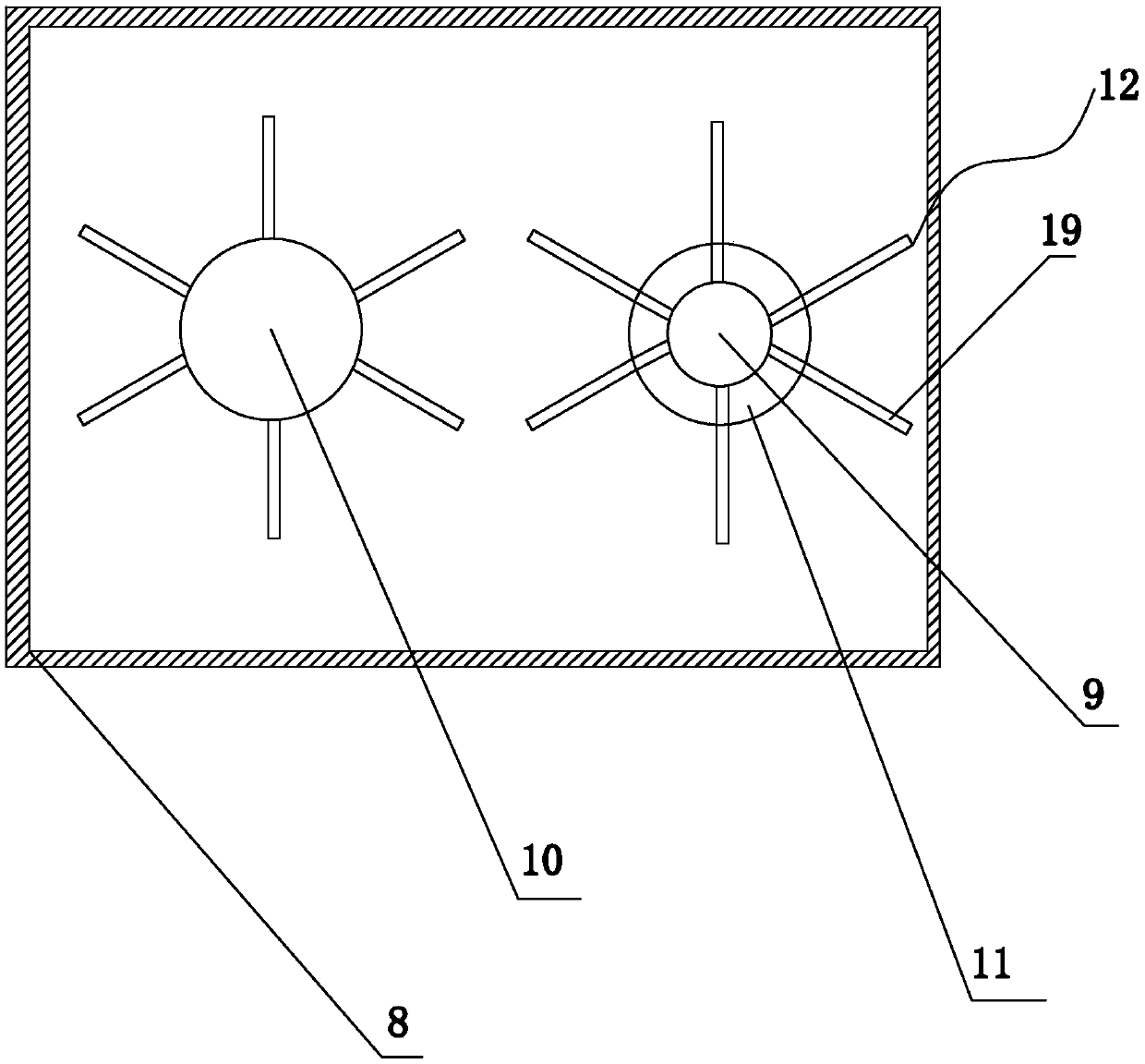 Activated carbon crushing device with drying function