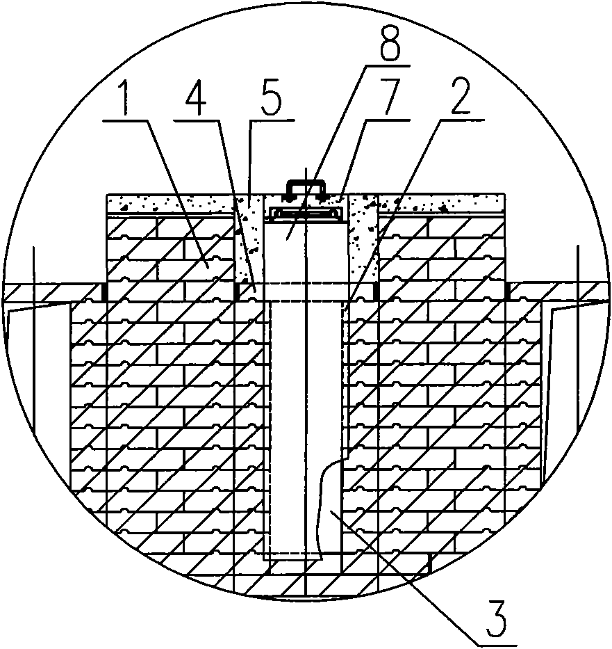 Flame path partitioning structure between oven chambers of open type anode roasting oven