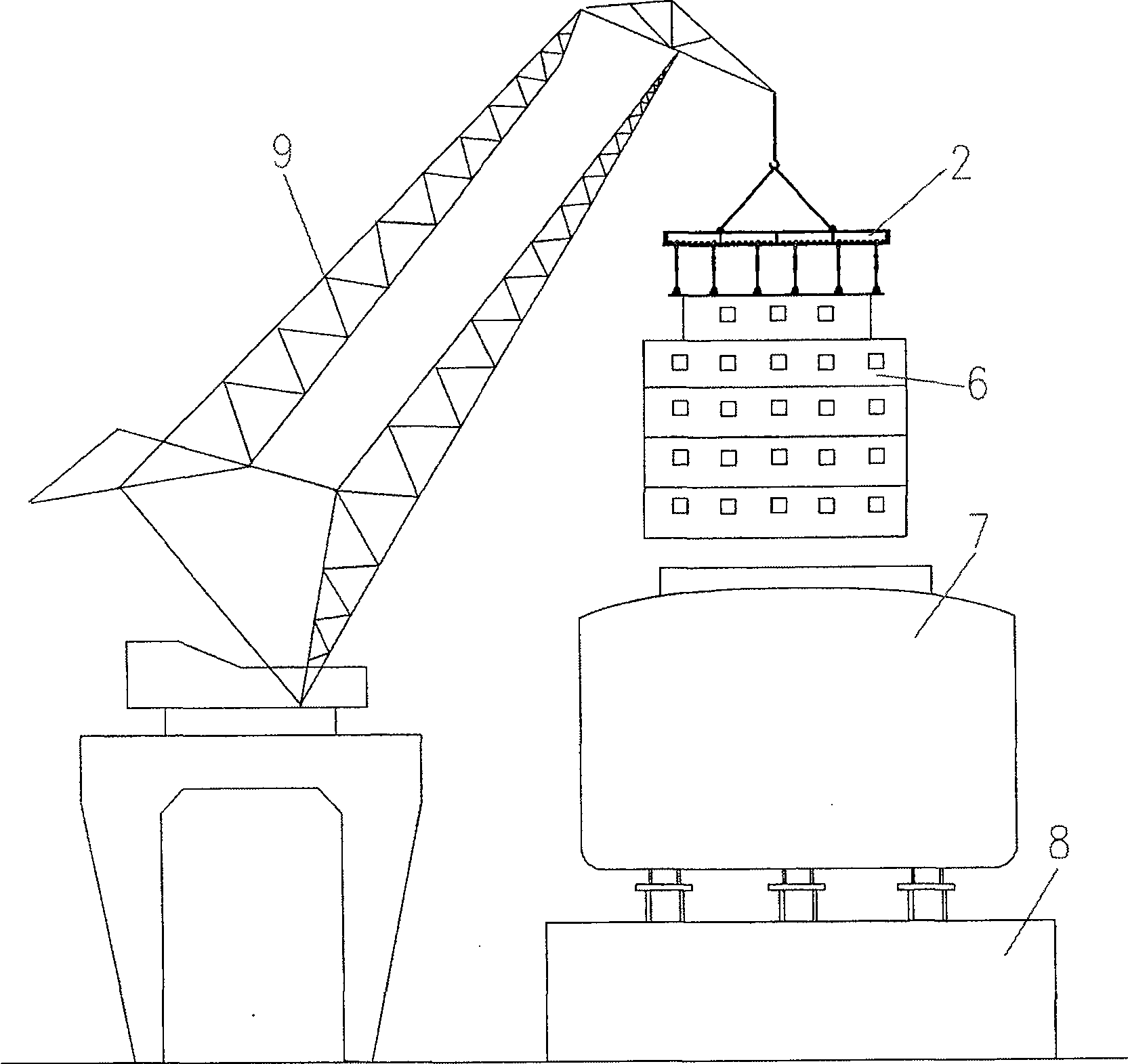 Hanging bracket for integral hoisting of ship superstructure and hoisting process