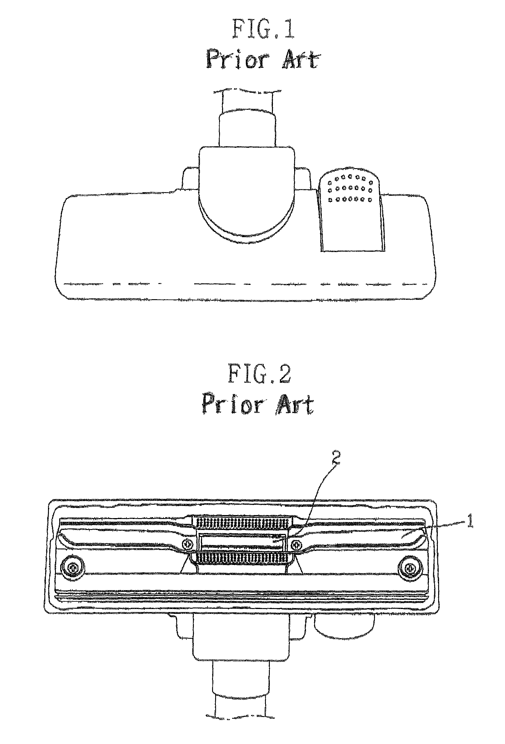 Vacuum cleaner having agitator performing linear translation