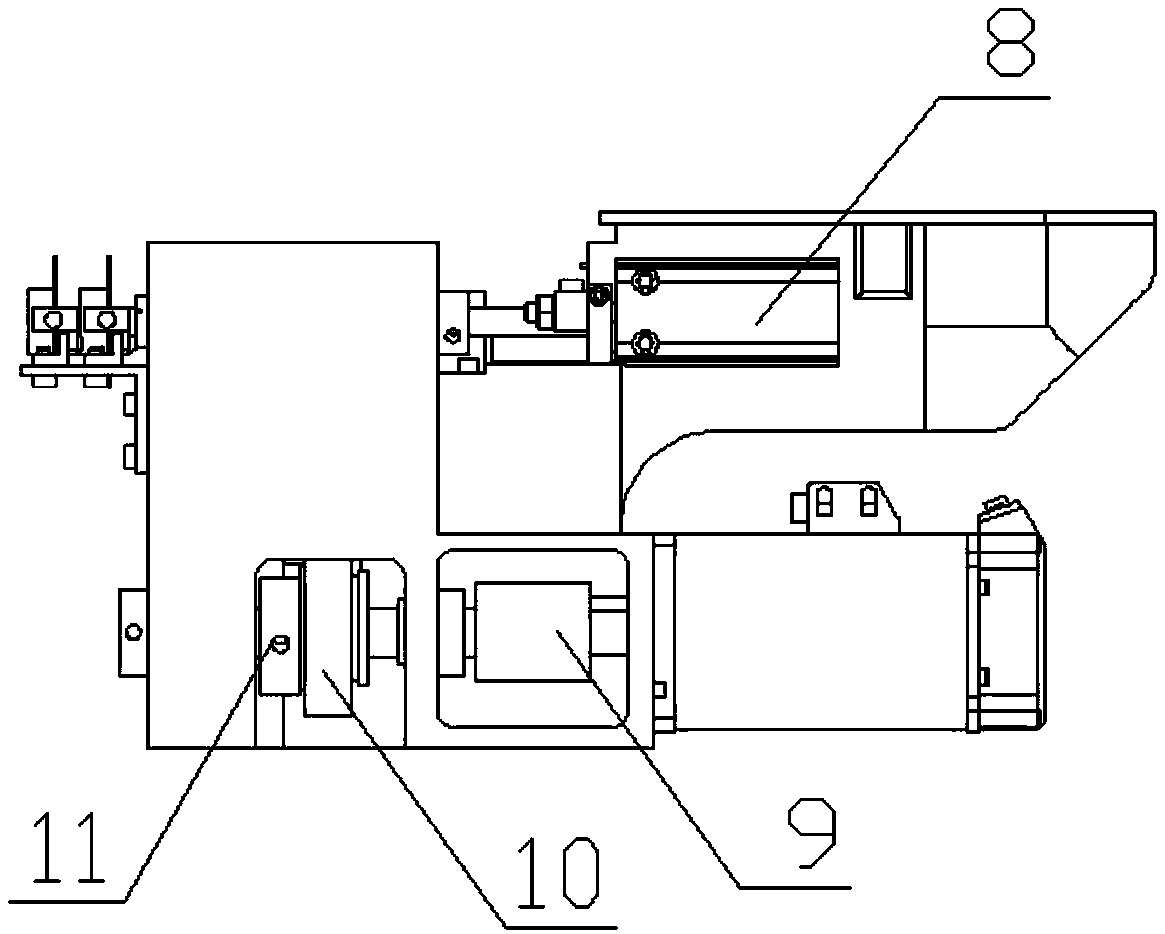 Independently driven swinging shuttle mechanism