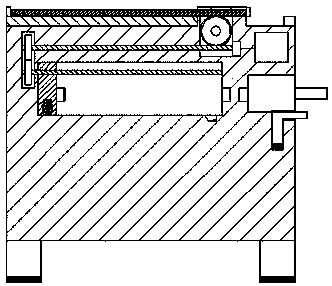 Welding device convenient to use