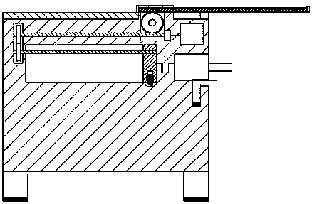 Welding device convenient to use