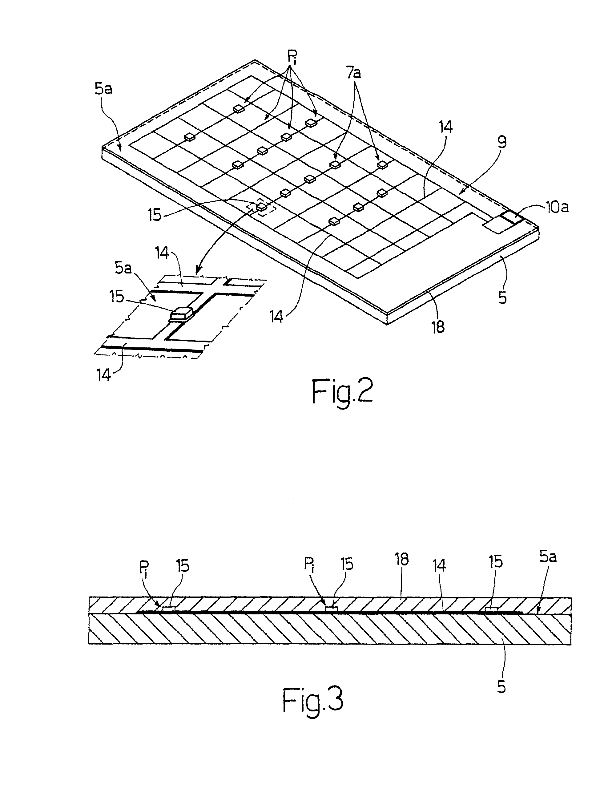 Food refrigeration appliance with illuminated shelves, and method of producing the illuminated shelves