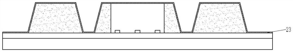 A kind of semiconductor device with decoupling structure and its manufacturing method