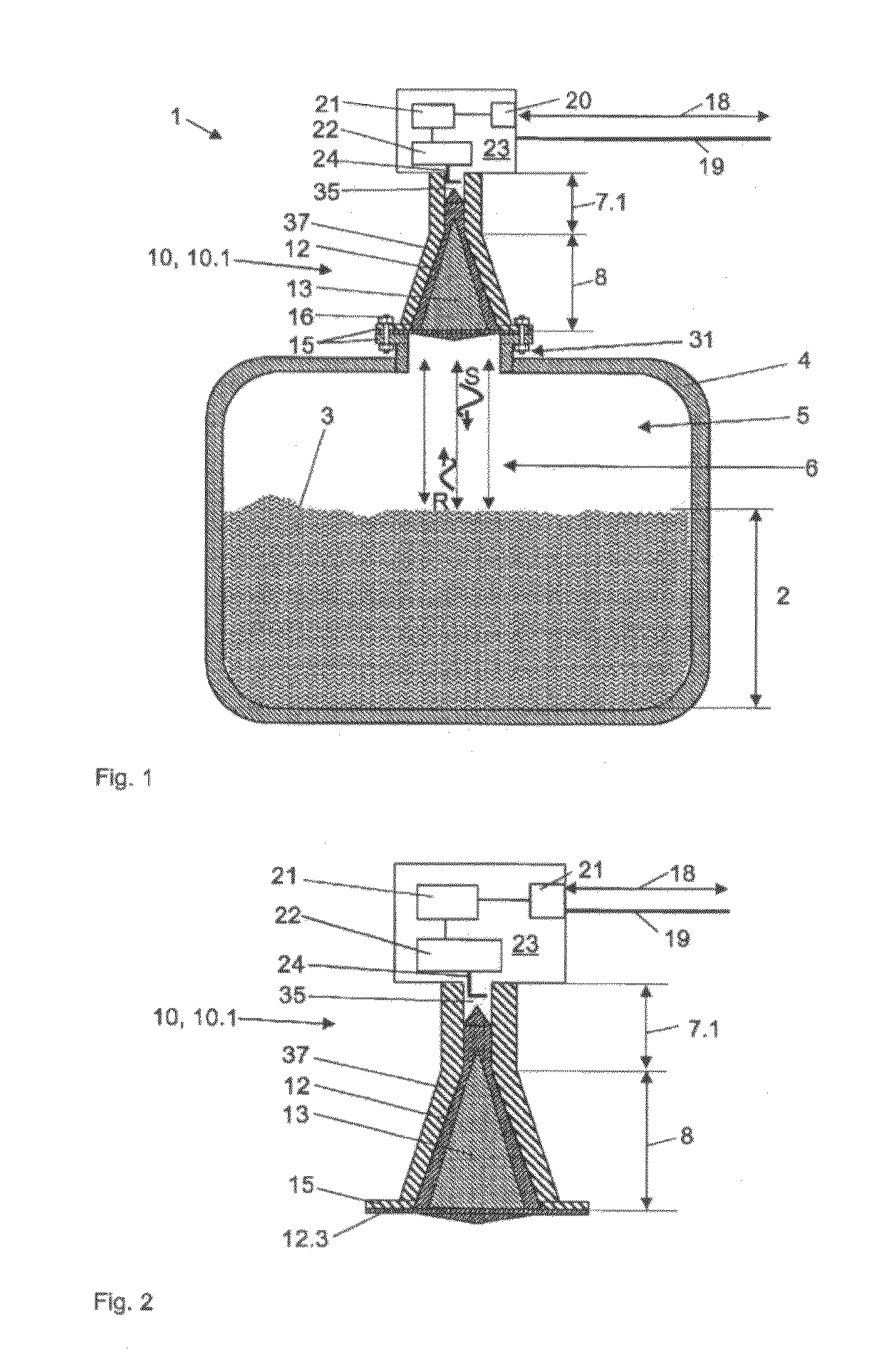 Apparatus for ascertaining and monitoring fill level of medium in a container