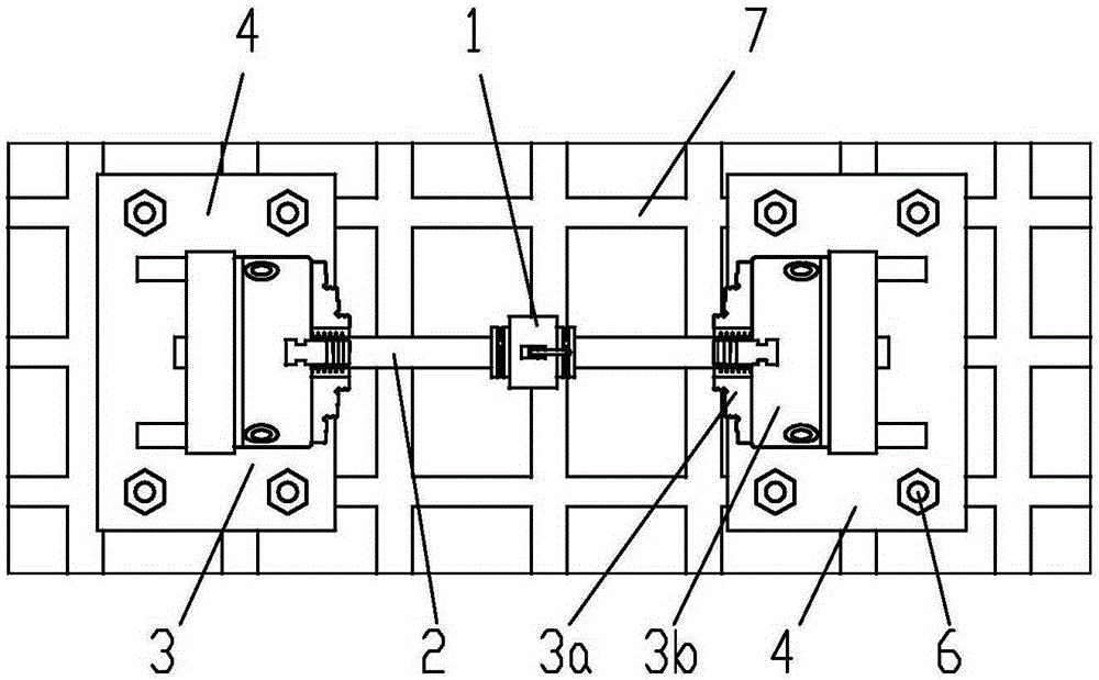 Dynamic characteristic testing device and method for vehicle transmission system dynamic vibration absorber