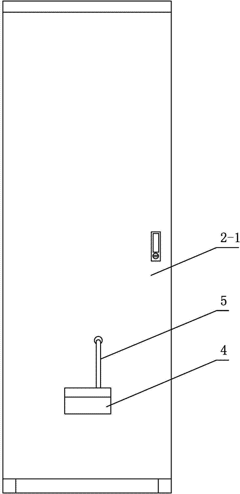 Storage battery cabinet with constant-temperature adjusting device for power transformer and distribution station