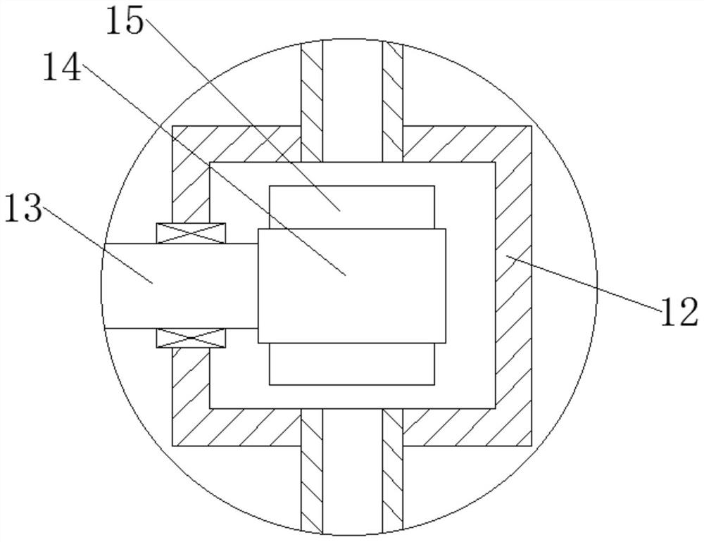 Efficient heating and mixing device for PVC material injection molding