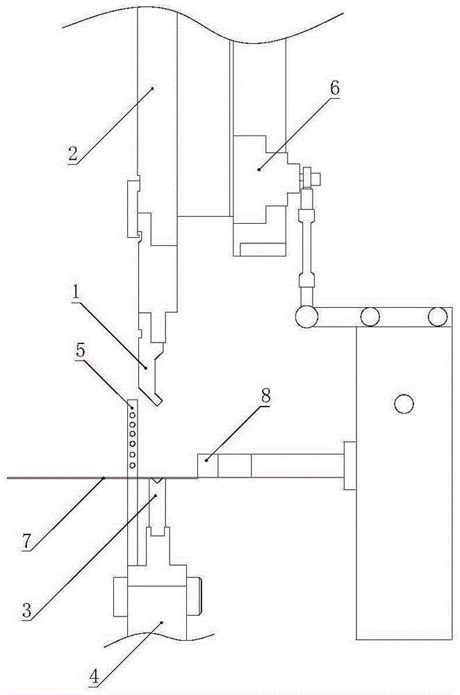 Numerical control bending machine with smart safety light curtain and safety protection device and method