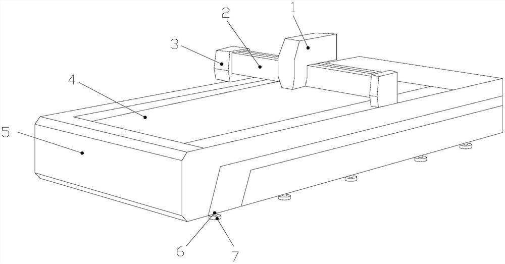 An automatic feeding type leather goods cutting machine