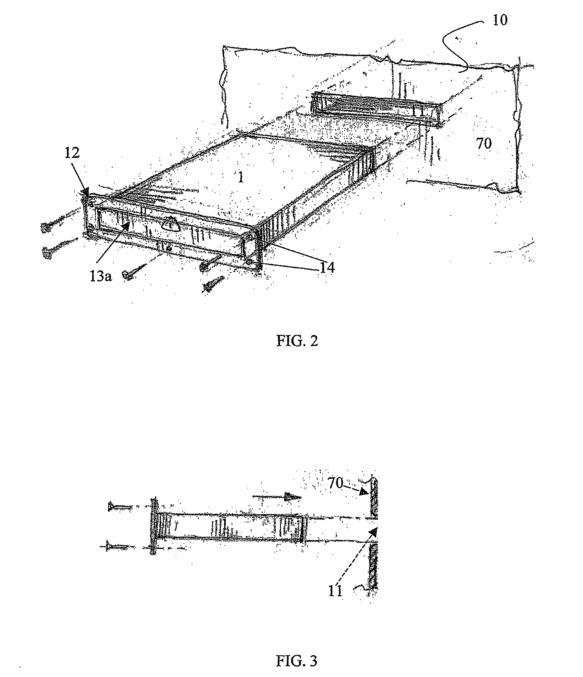 Boarding system with retractable ladder for yachting boats