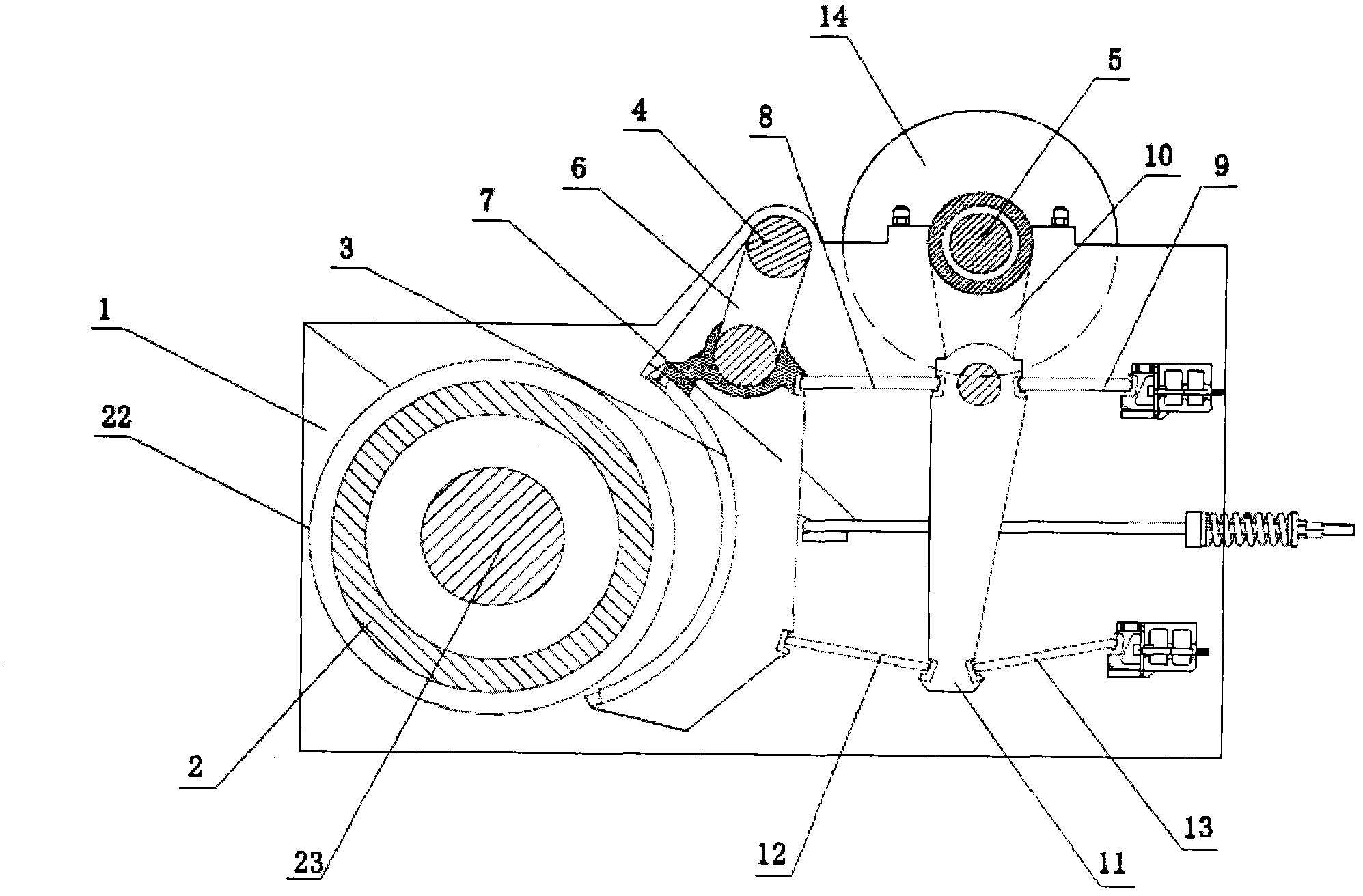 Composite multi-crank rocker mechanism for roll crusher