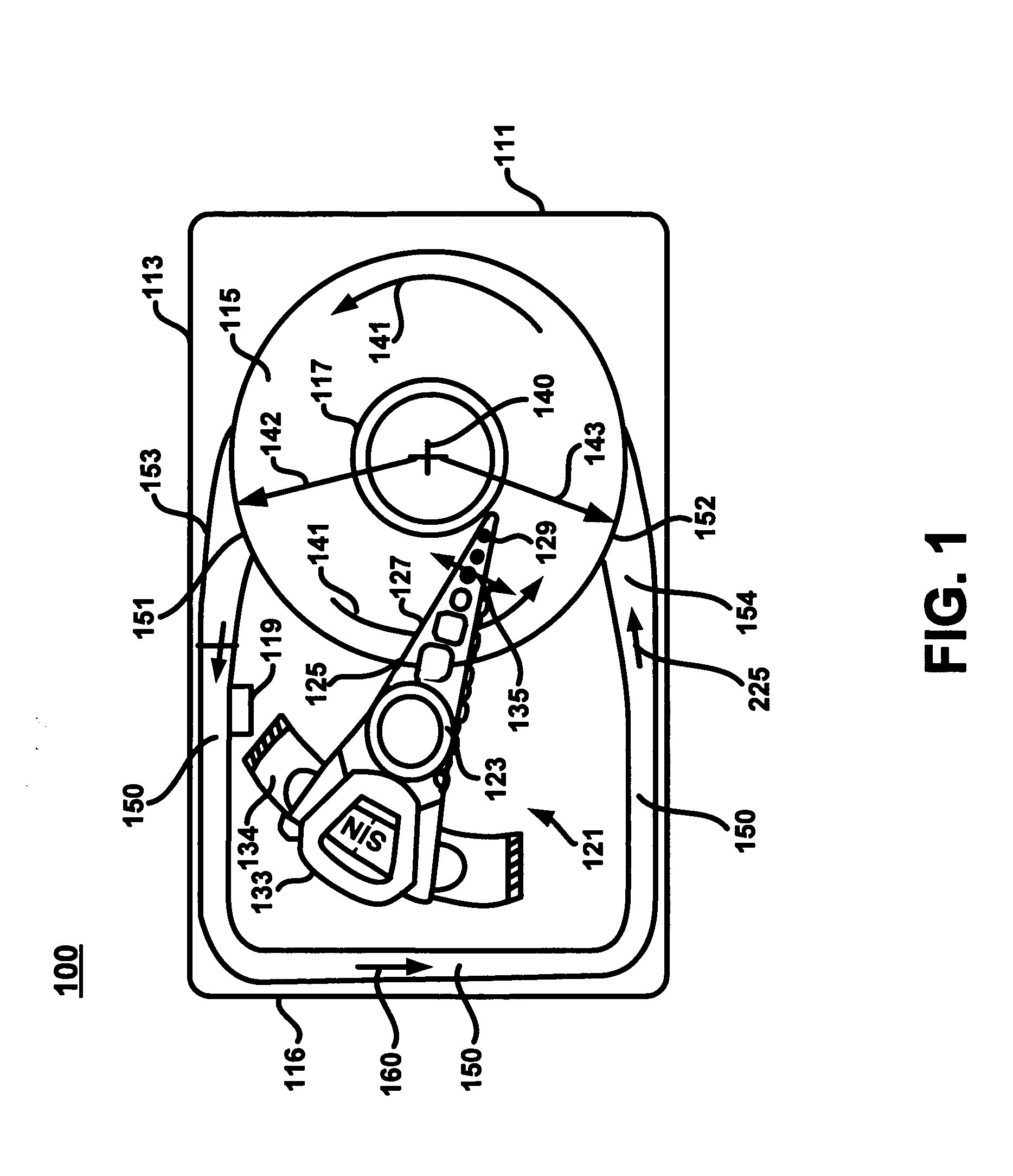 Apparatus and method for reducing particle accumulation in a hard disk drive