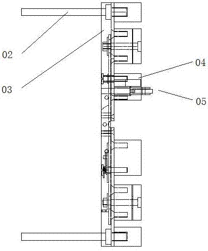 Spring bolt door closing automatic popping device