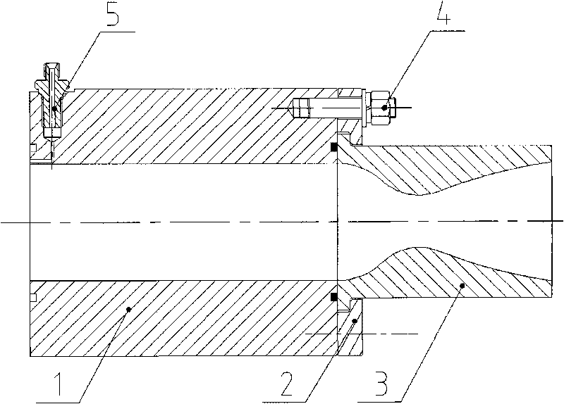 Method for designing structure of low-cost test combustion chamber with reliable thermal protection