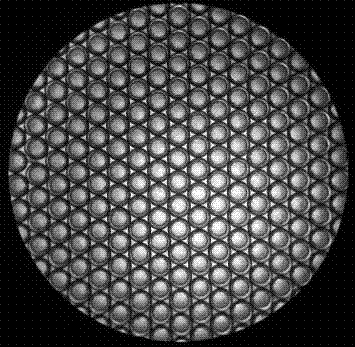 Method for preparing monodisperse calcium alginate microspheres based on emulsion liquid film mass transfer