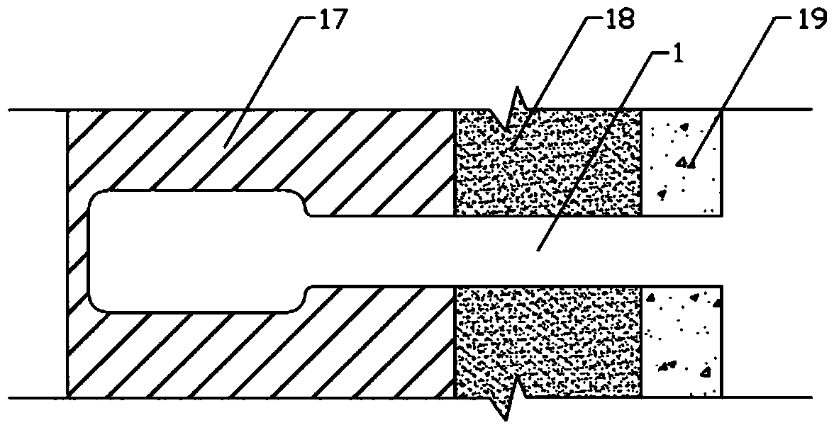 Leakage drainage structure of waterproof curtain