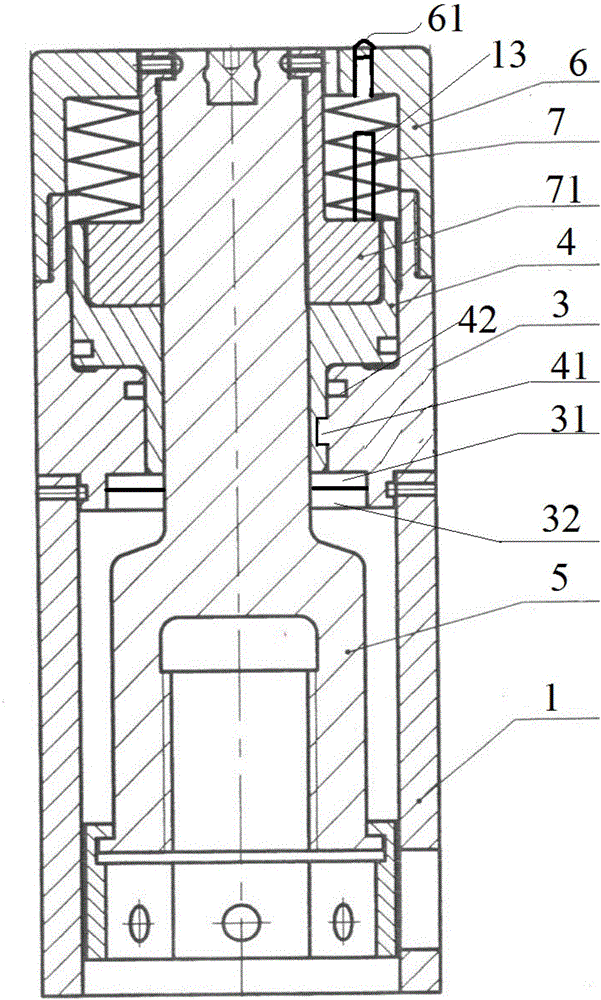 Hydraulic tensioner and tensioning method thereof