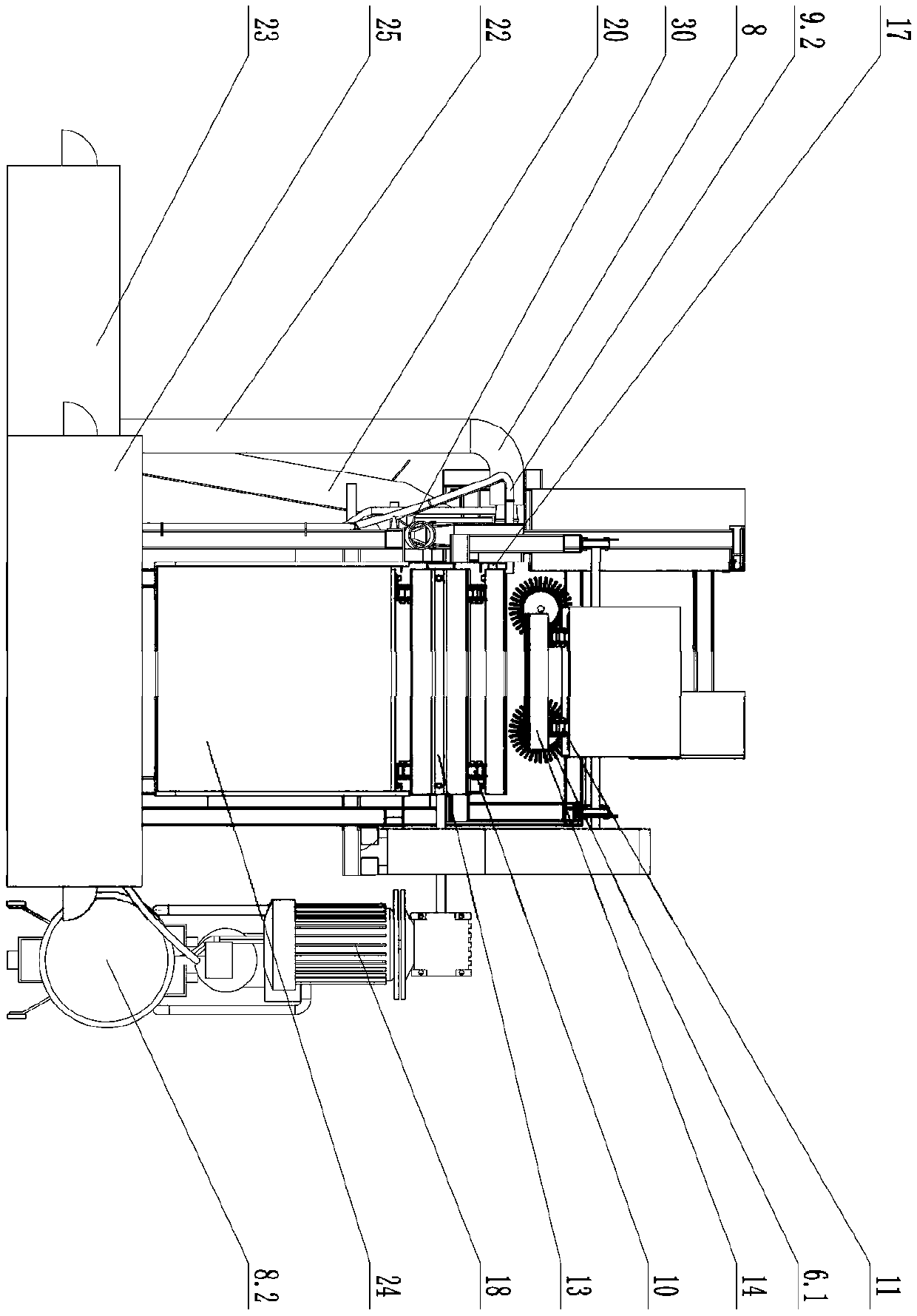 Device for automatically removing head and viscera of freshwater fish