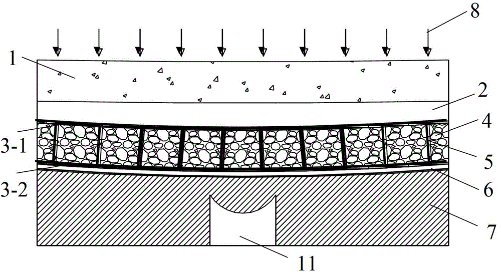 Structure for repairing urban bituminous pavements and construction method thereof